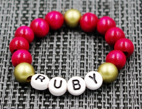 Armband mit Namen - "Ruby"