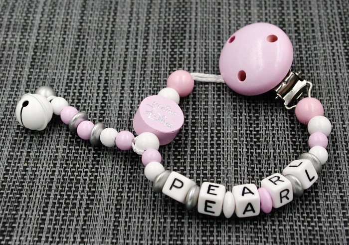 Schnullerkette mit Namen - Kleine Diva "Pearl"